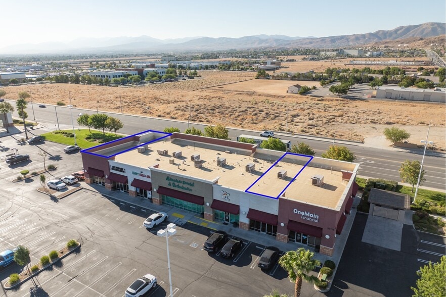 More Photos Of 39176-39532 10th St W, Palmdale Unknown For Lease