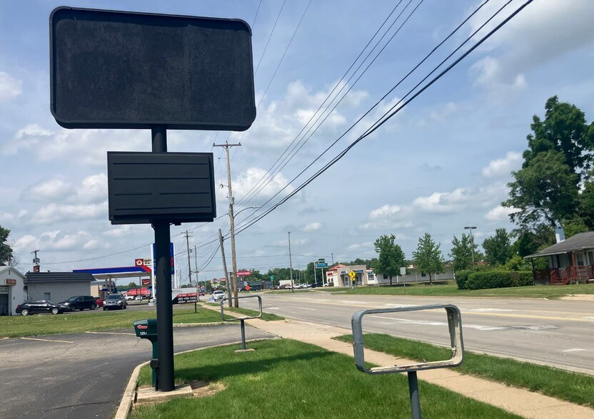 More Photos Of 1317 N Eaton St, Albion Fast Food For Sale