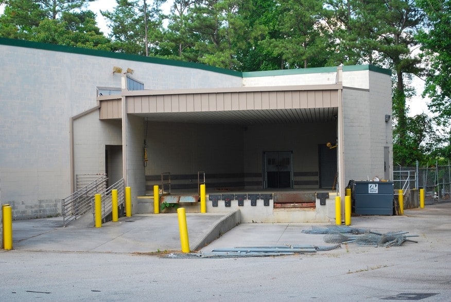 More Photos Of 5055 Austell Rd, Austell Storefront For Lease