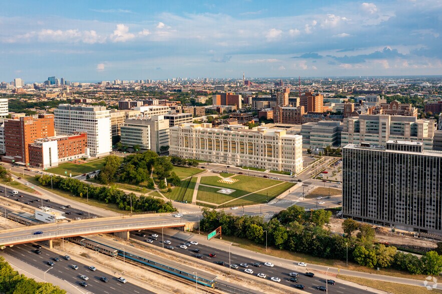 More Photos Of 1835 W Harrison St, Chicago Hospitality For Sale