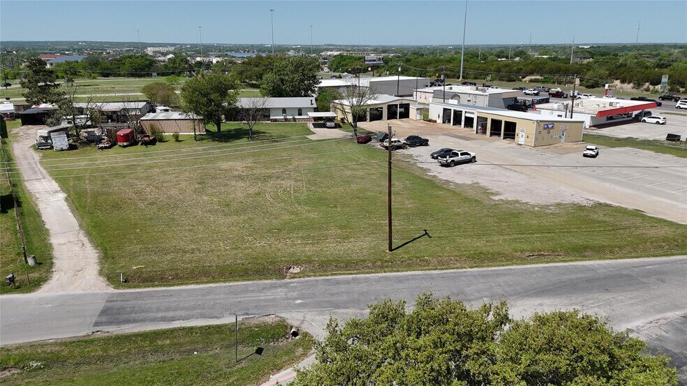 More Photos Of 200 Mustang Trail Trl, Granbury Industrial For Sale