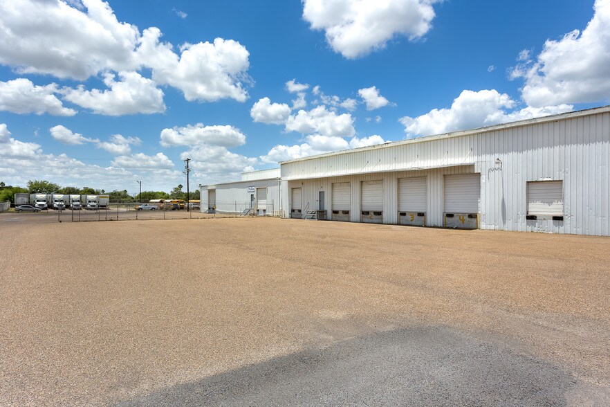More Photos Of 320 S Utah Ave, Weslaco Warehouse For Lease