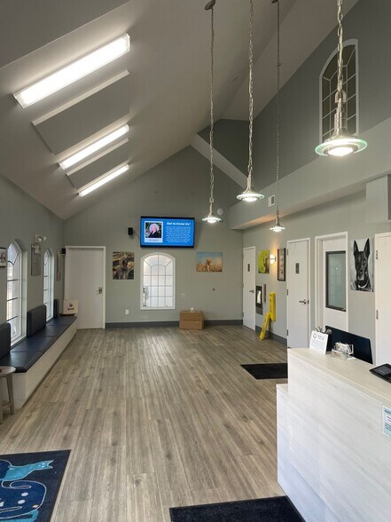 More Photos Of 11 West Pointe Blvd, Mauldin General Retail For Sale