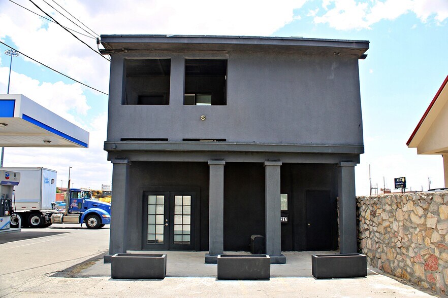 More Photos Of 2317 E Missouri Ave, El Paso Freestanding For Lease