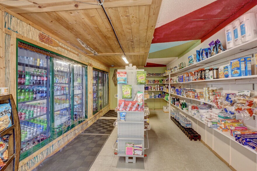 More Photos Of 2181 New River Inlet Rd, North Topsail Beach Convenience Store For Sale