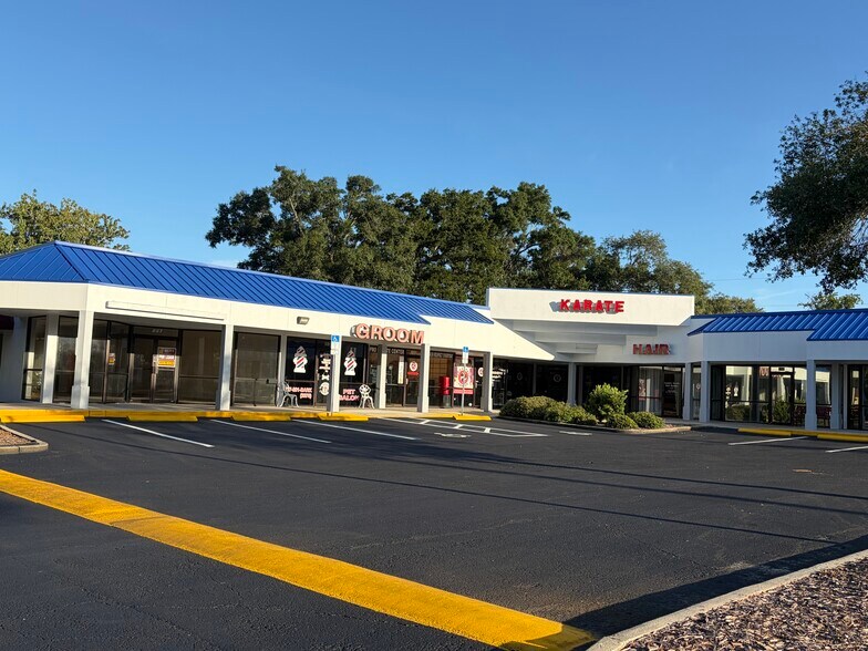 More Photos Of 823 County Road 1, Palm Harbor Unknown For Lease