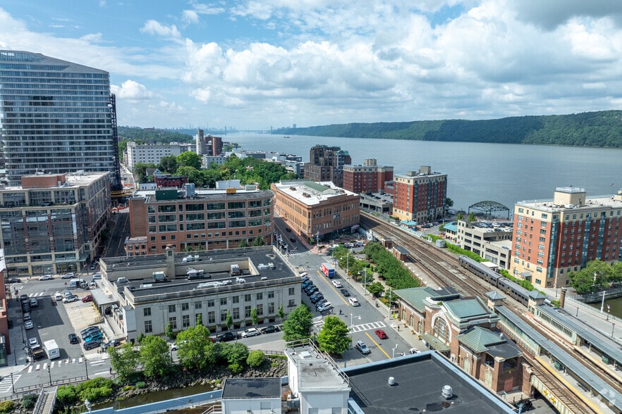 More Photos Of 92 Main St, Yonkers Apartments For Lease