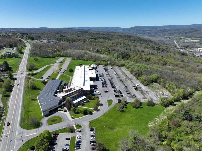 More Photos Of 950 Danby Rd, Ithaca Light Manufacturing For Lease