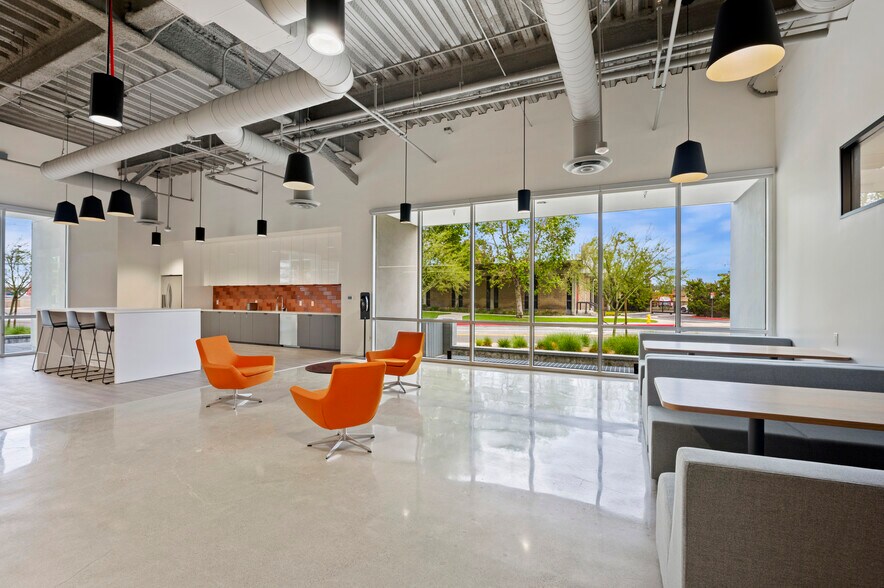 More Photos Of 2150 Towne Centre Pl, Anaheim Unknown For Lease