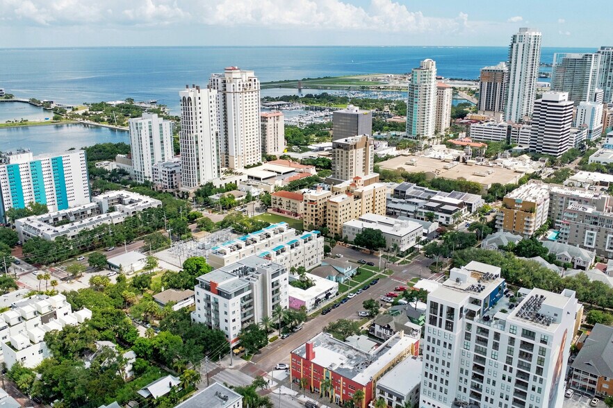 More Photos Of 425 2nd St N, Saint Petersburg Apartments For Sale