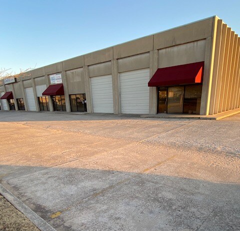 Primary Photo Of 3200 Broce Dr, Norman Warehouse For Lease