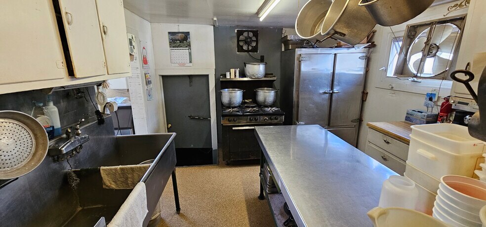 More Photos Of 2902 Buffalo Rd, Erie Restaurant For Sale