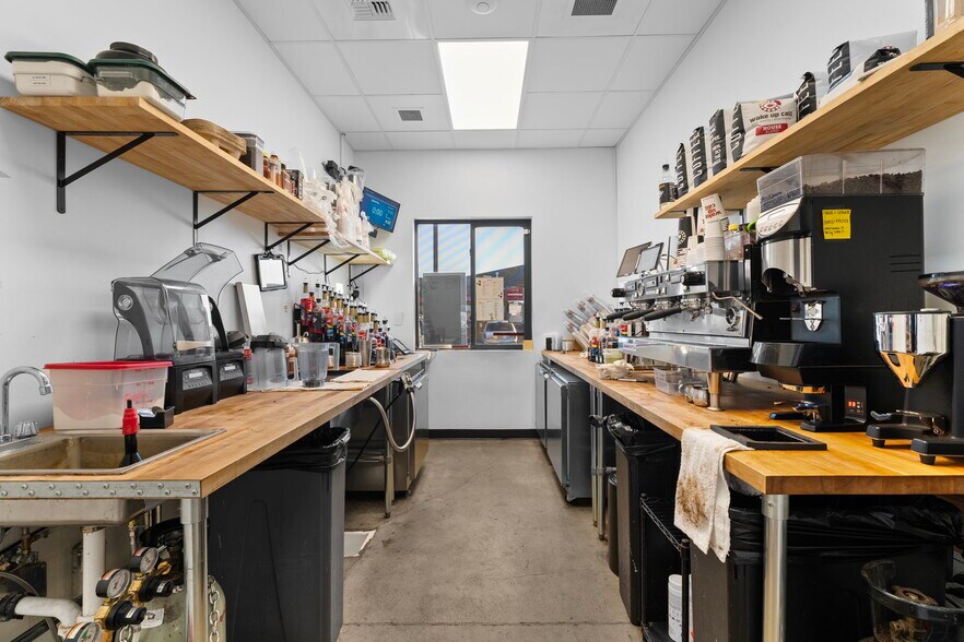 More Photos Of 1802 1st, Yakima Restaurant For Sale