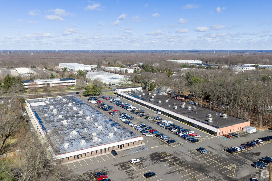 More Photos Of 3525 Quakerbridge Rd, Hamilton Office For Sale