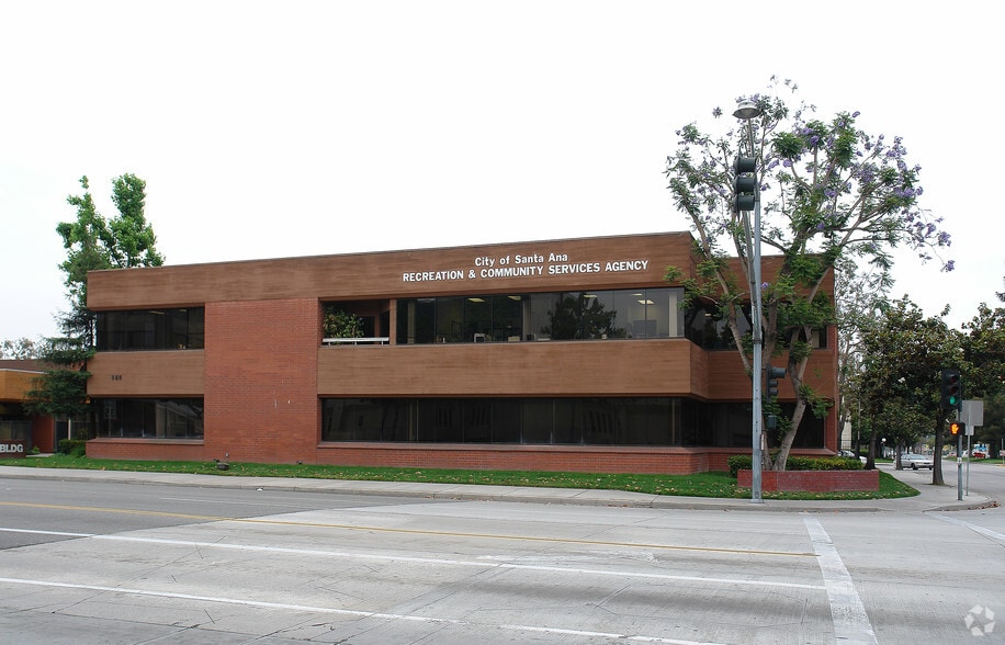 More Photos Of 888 W Santa Ana Blvd, Santa Ana Medical For Sale