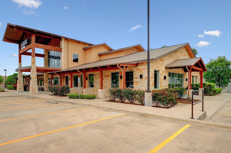 Primary Photo Of 333 US HWY 290 E, Dripping Springs Unknown For Lease