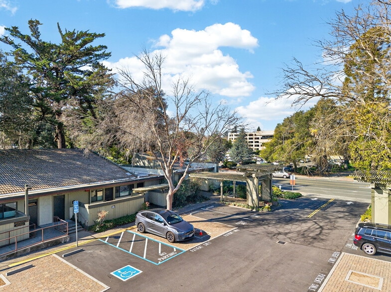 More Photos Of 1144 Sonoma Ave, Santa Rosa Medical For Lease