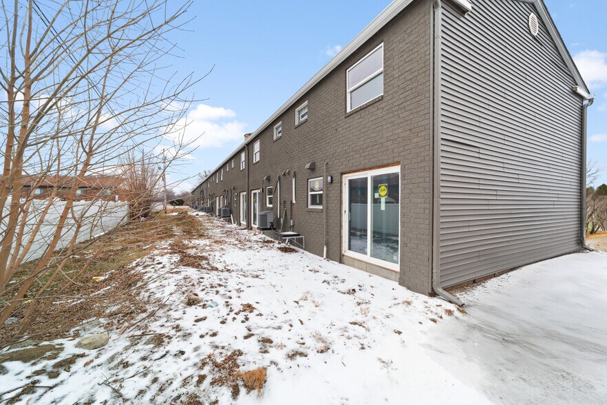 More Photos Of 3960 W Erie Ave, Lorain Apartments For Sale