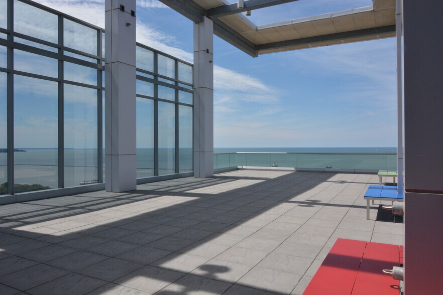 More Photos Of 950 Main Ave, Cleveland Office For Lease