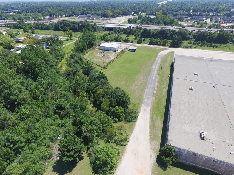 More Photos Of 2850 W Main St, Mobile Warehouse For Lease