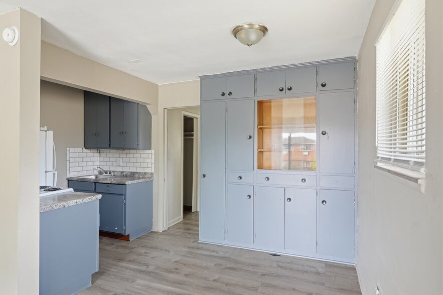 More Photos Of 9439 Chalmers St, Detroit Apartments For Sale