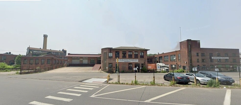 Primary Photo Of 150 Roosevelt Dr, Derby Manufacturing For Sale