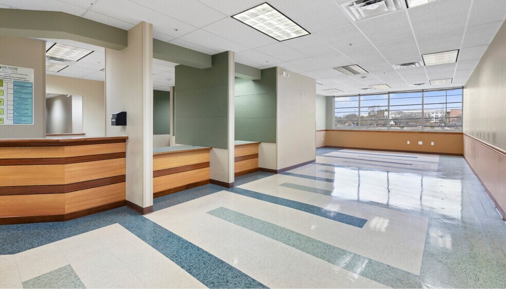 More Photos Of 1123 N Main Ave, San Antonio Medical For Sale