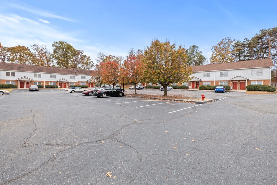 More Photos Of 3456-3480 Jondon Ln, Gastonia Apartments For Sale