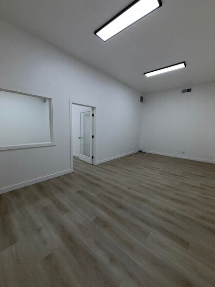 More Photos Of 4768 Park Granada, Calabasas Office For Lease