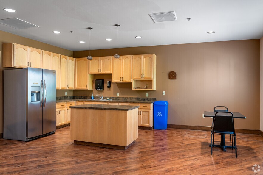 More Photos Of 3102 NE 134th St, Vancouver Assisted Living For Sale