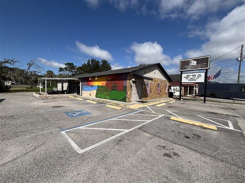 More Photos Of 6153 Massachusetts Ave, New Port Richey Freestanding For Sale