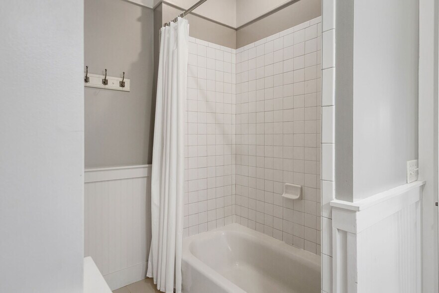 More Photos Of 101 Avenue of Oaks, Daufuskie Island Apartments For Sale