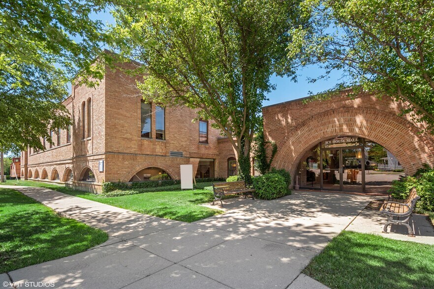 More Photos Of 200 Applebee St, Barrington General Retail For Sale