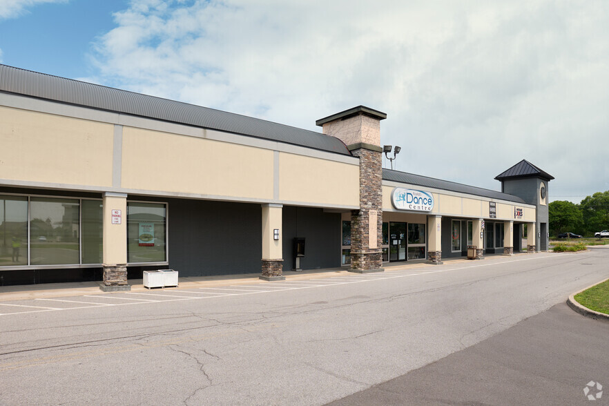 More Photos Of 2199 E Henrietta Rd, Rochester Unknown For Lease