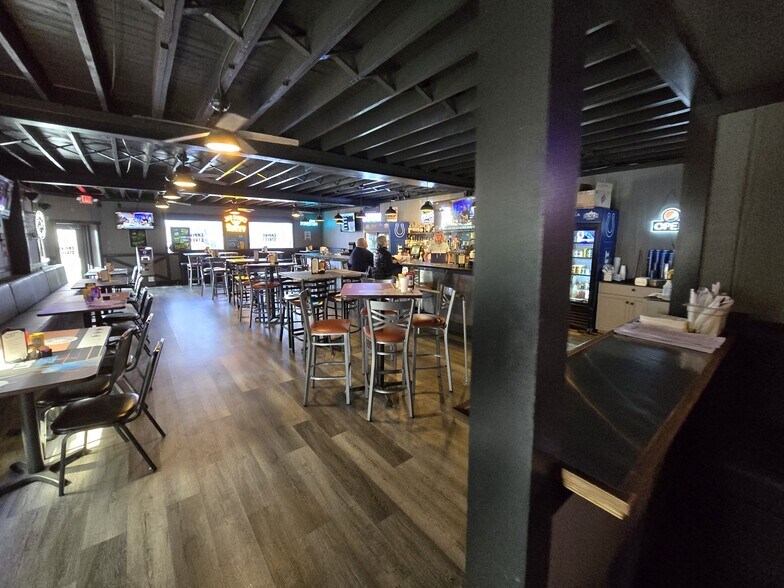 More Photos Of 419 S West St, Indianapolis Freestanding For Lease