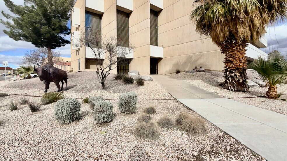 More Photos Of 277 E Amador Ave, Las Cruces Office For Lease