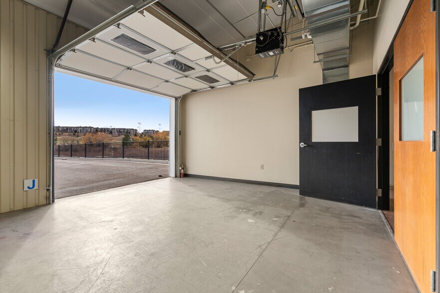 More Photos Of 607 N Gilbert St, Castle Rock Industrial For Sale