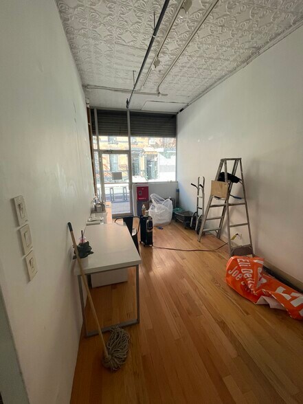 More Photos Of 154 Stanton St, New York Storefront Retail Residential For Lease