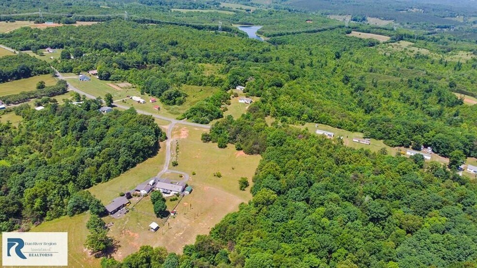 More Photos Of 4220 Mountain Valley Rd, Axton Specialty For Sale