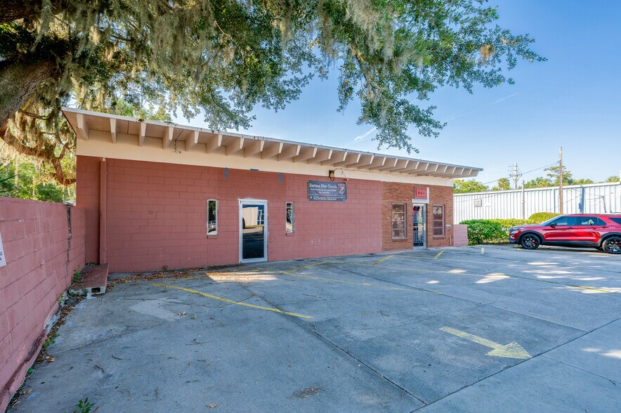 More Photos Of 865 Orange Ave, Daytona Beach Warehouse For Sale