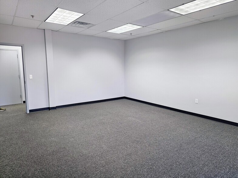 More Photos Of 841 Mountain Ave, Springfield Coworking Space