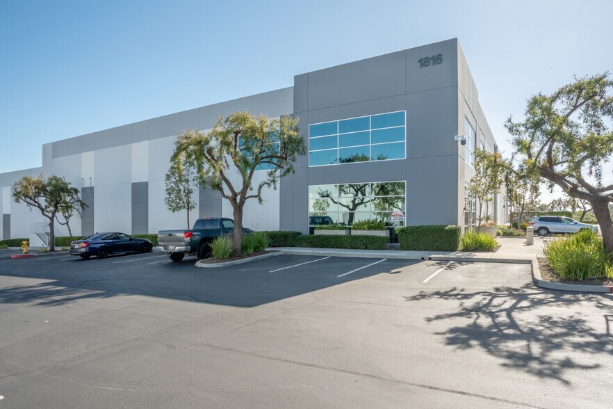 More Photos Of 1816 Ord Way, Oceanside Warehouse For Lease