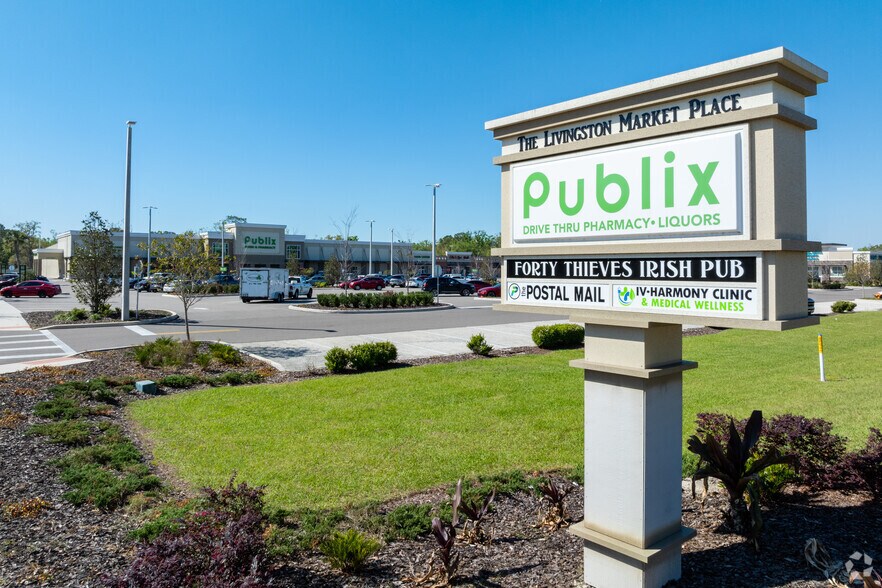 More Photos Of 2741-2801 E County Line Rd, Lutz General Retail For Lease