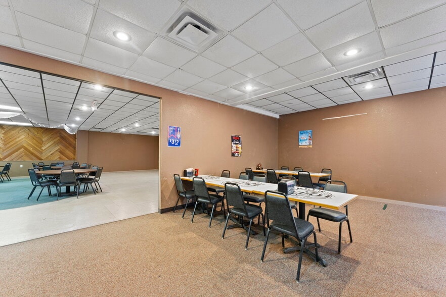 More Photos Of 118 Railroad Ave NE, Mora General Retail For Sale