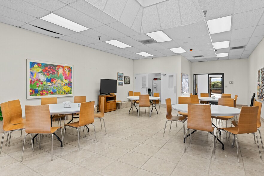 More Photos Of 3510 Black Rd, Santa Maria Warehouse For Sale