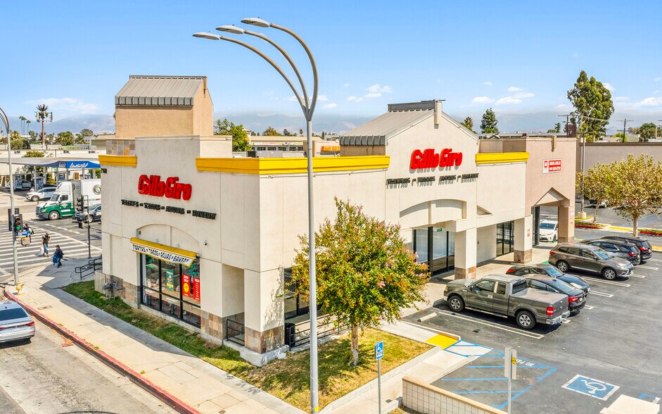 More Photos Of 14480 Sherman Way, Van Nuys Storefront Retail Office For Sale