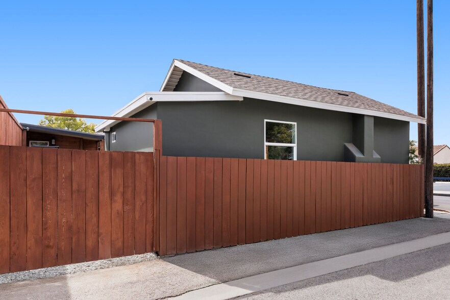 More Photos Of 510 Toledo St, Los Angeles Specialty For Sale