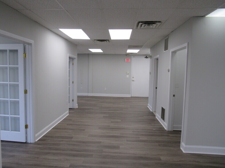 More Photos Of 981 State Route 33 W, Monroe Township Medical For Lease