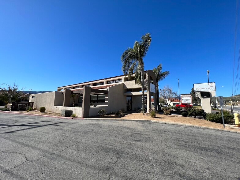 More Photos Of 2505 E Lakeshore Dr, Lake Elsinore Freestanding For Sale