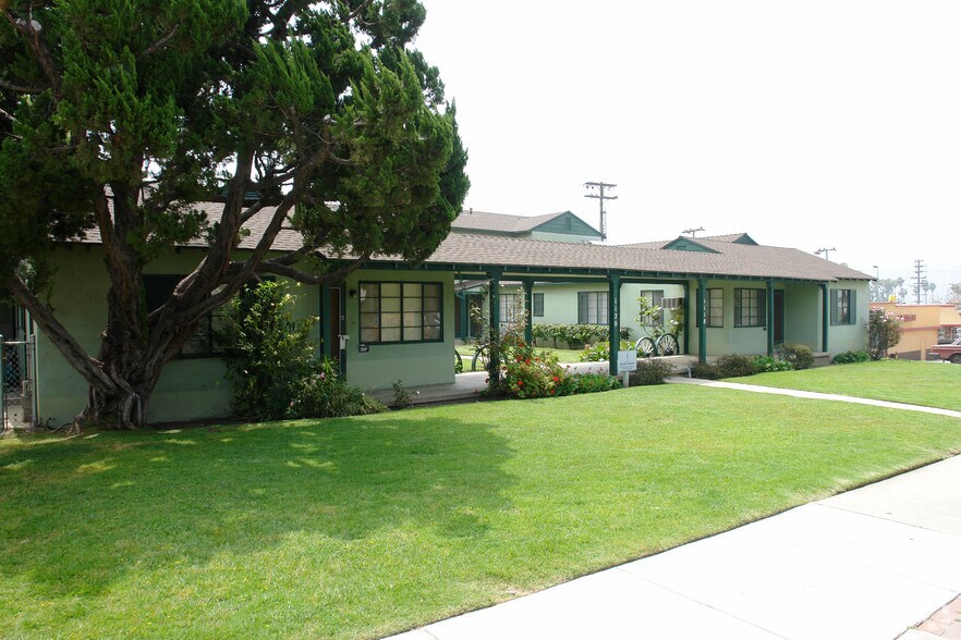 More Photos Of 1118-1120 Western Ave, Glendale Apartments For Sale